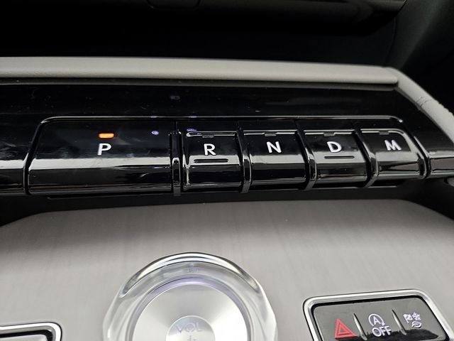 New 2025 Lincoln Navigator L Reserve AWD/4WD image 14