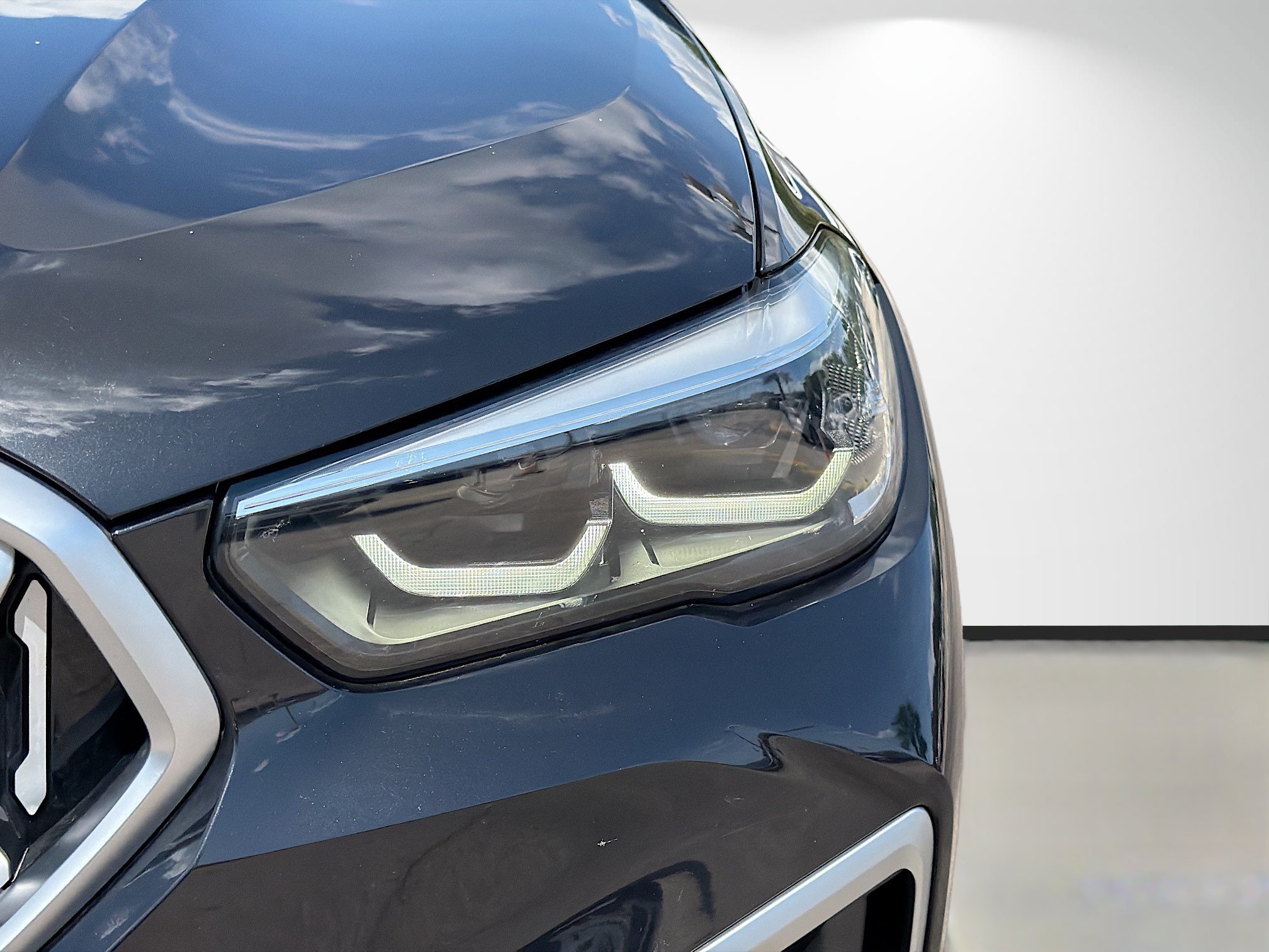 Used 2023 BMW X6 xDrive40i AWD/4WD image 9