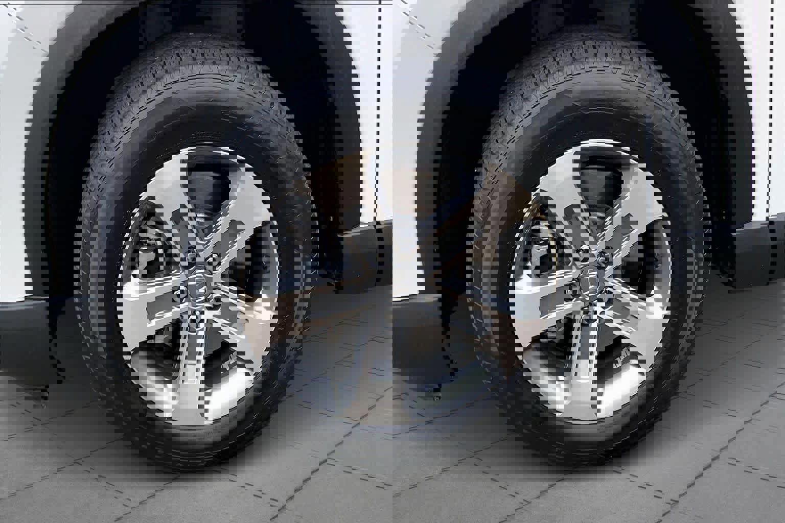 Used 2023 Honda Pilot EX-L image 11