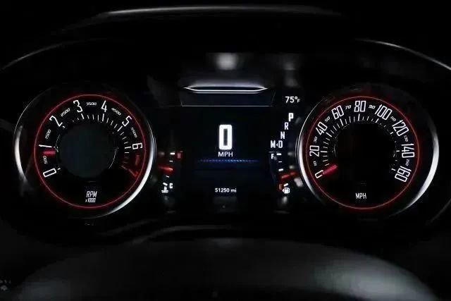 Used 2020 Dodge Challenger SXT image 23