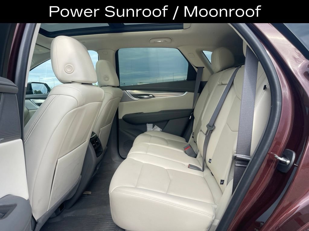 Used 2022 Cadillac XT5 Premium Luxury w/ Technology Package AWD/4WD image 10
