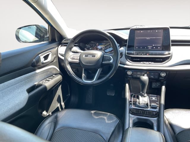 Used 2022 Jeep Compass Latitude w/ Sun and Sound Group AWD/4WD image 11