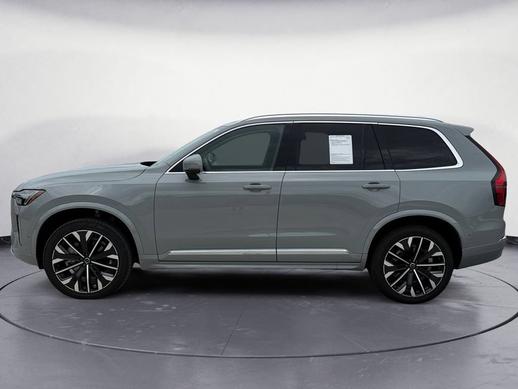 Used 2025 Volvo XC90 B5 Plus AWD/4WD image 2