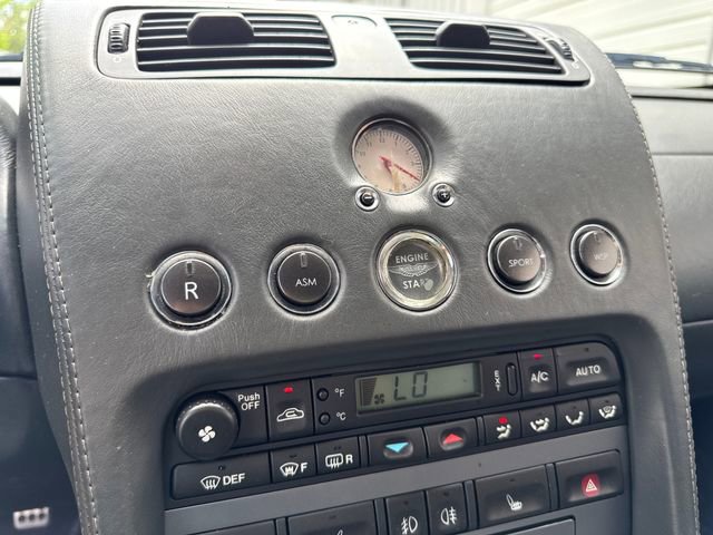 Used 2005 Aston Martin Vanquish S image 14