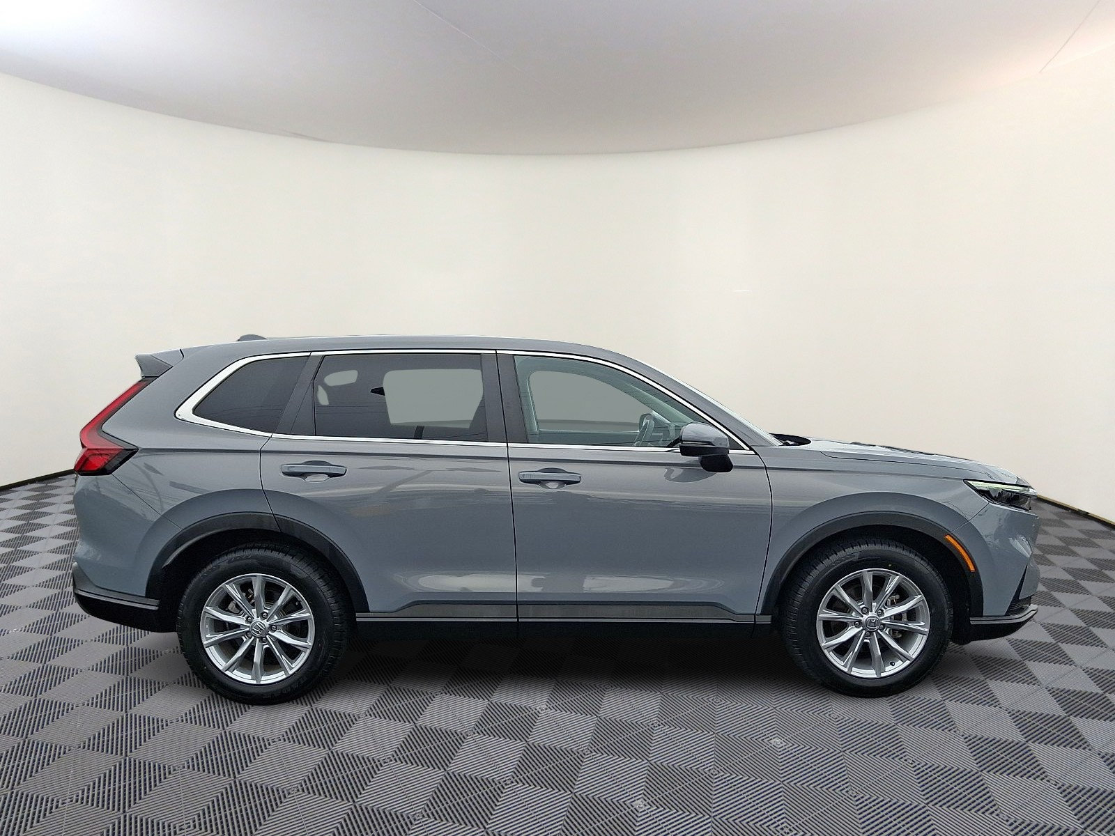 Used 2024 Honda CR-V EX image 8