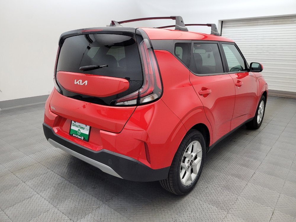 Used 2023 Kia Soul LX w/ LX Technology Package FWD image 9