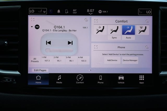 Used 2024 Chrysler Pacifica Touring-L FWD image 9