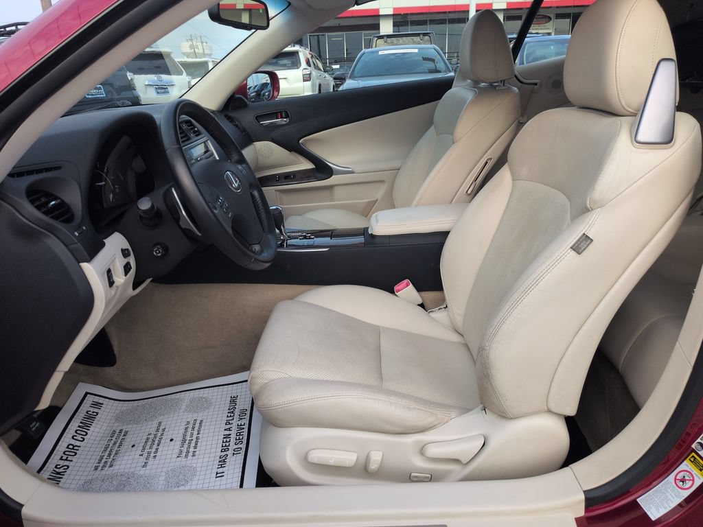 Used 2010 Lexus IS 250C RWD image 9