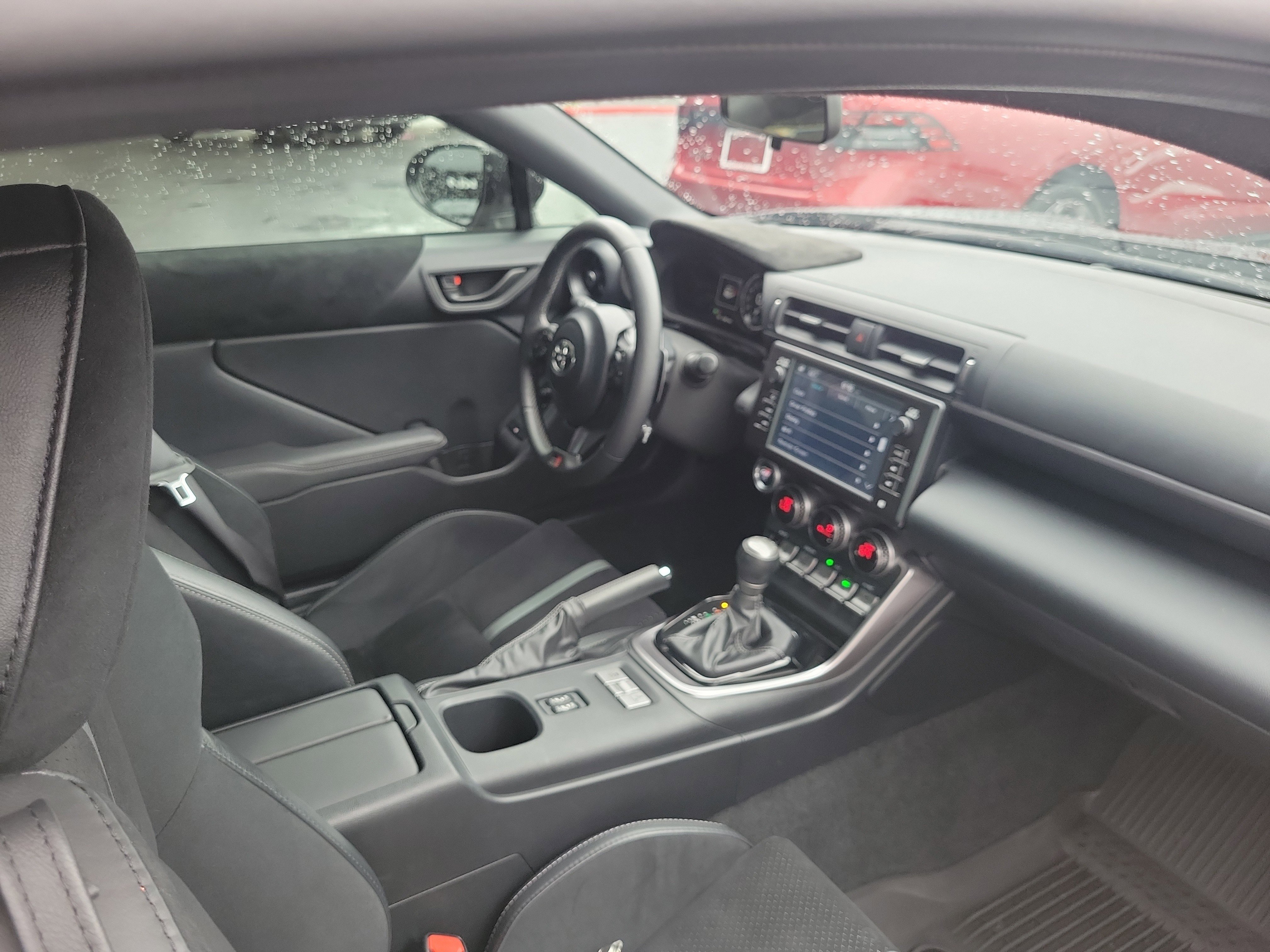 Used 2025 Toyota GR86 Premium w/ Performance Package image 13
