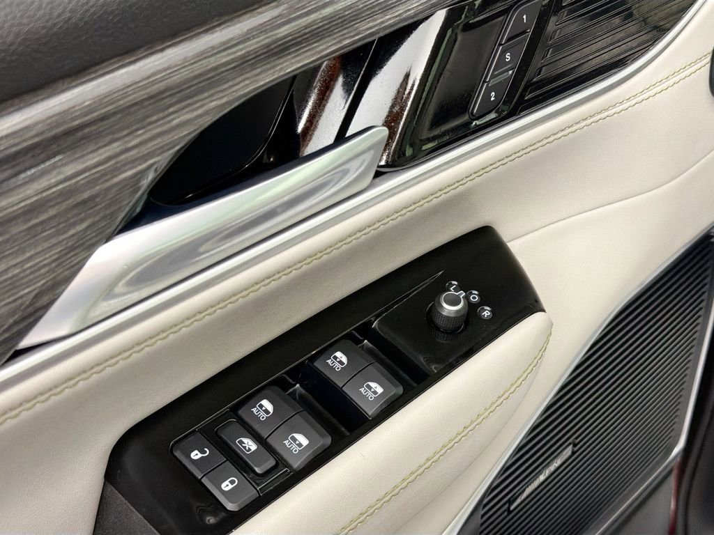 Used 2022 Jeep Wagoneer Series II w/ Premium Group I image 18