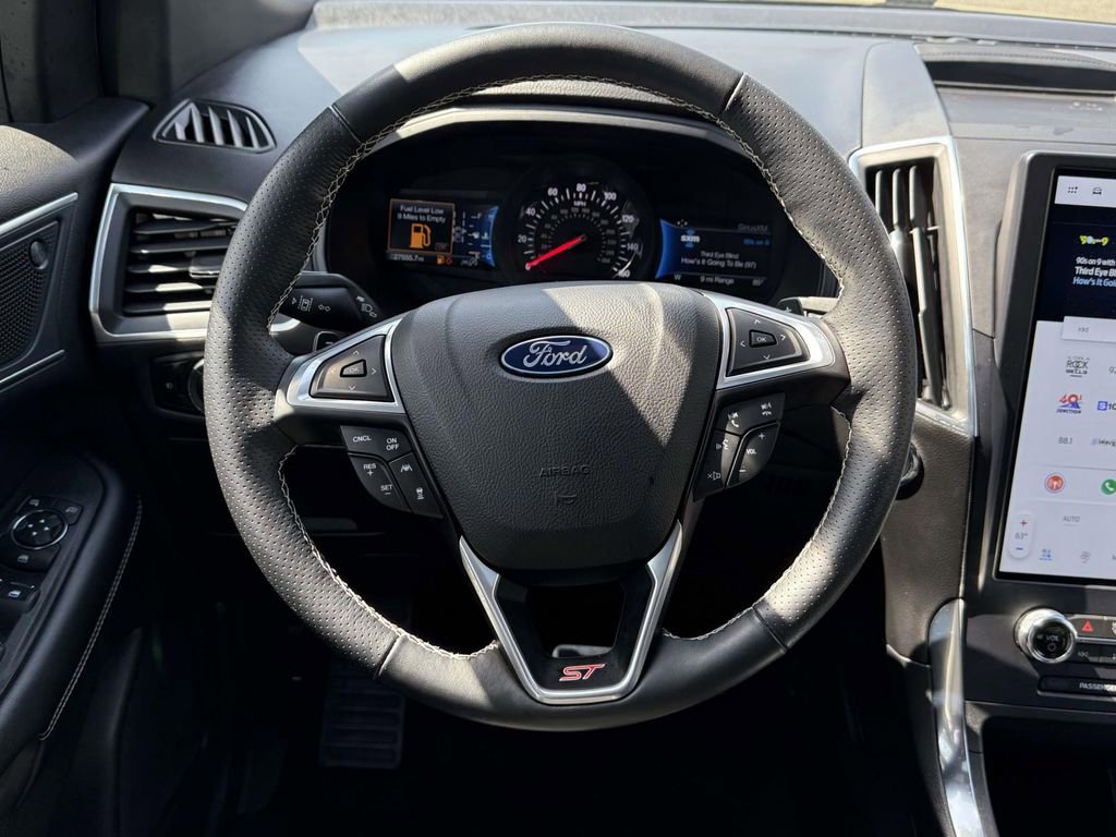 Used 2024 Ford Edge ST w/ Equipment Group 401A image 18