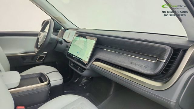 Used 2024 Rivian R1S Adventure AWD/4WD image 21
