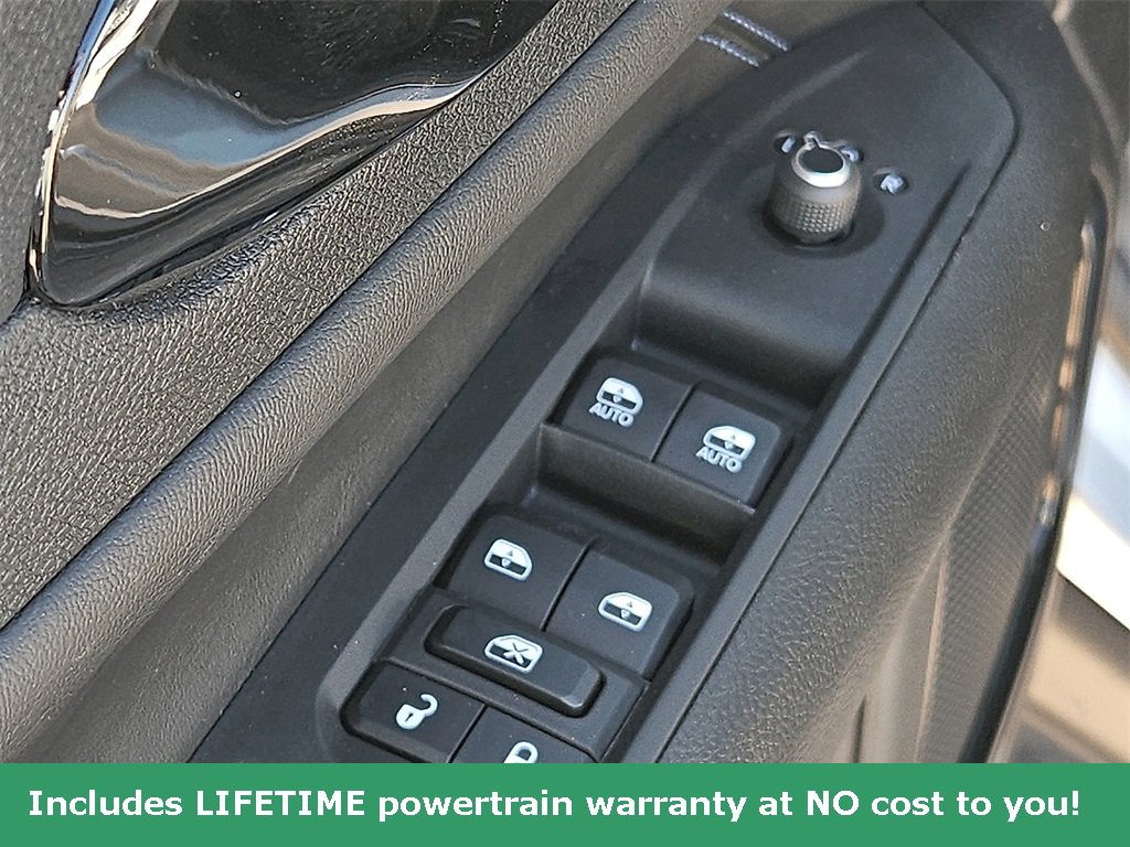 New 2026 Jeep Compass Latitude image 13