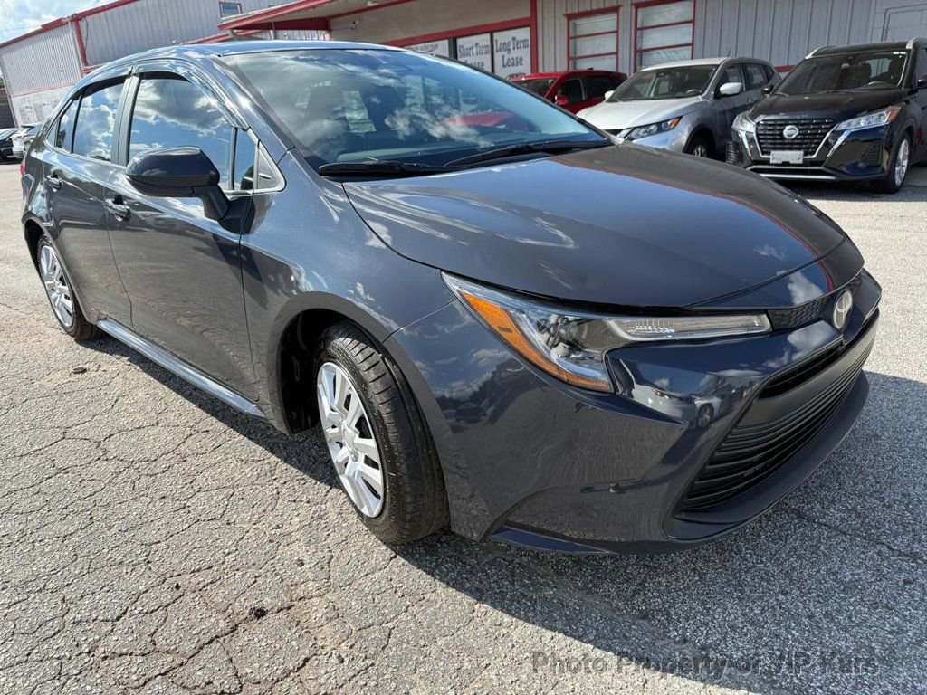 Used 2024 Toyota Corolla LE image 3
