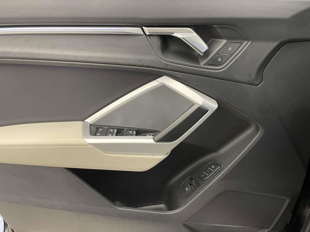 Certified 2023 Audi Q3 2.0T Premium Plus w/ Premium Plus Package image 32