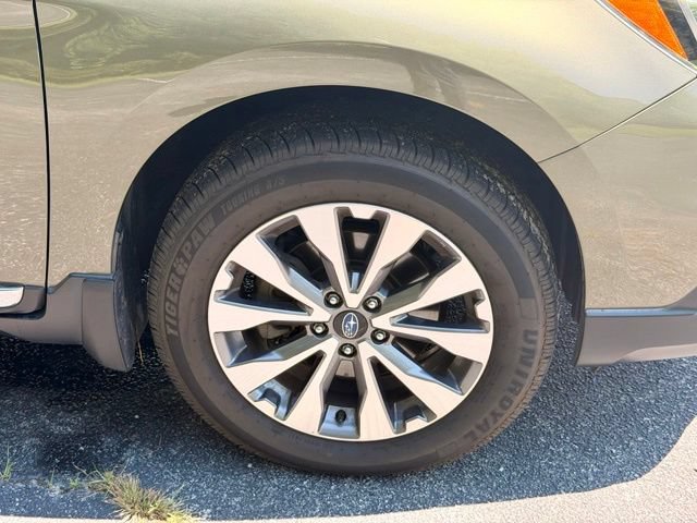 Used 2017 Subaru Outback 2.5i Touring w/ Popular Package #5A AWD/4WD image 29