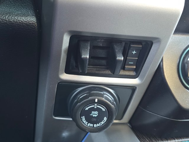 Used 2021 Ford F350 Lariat w/ Lariat Ultimate Package AWD/4WD image 25