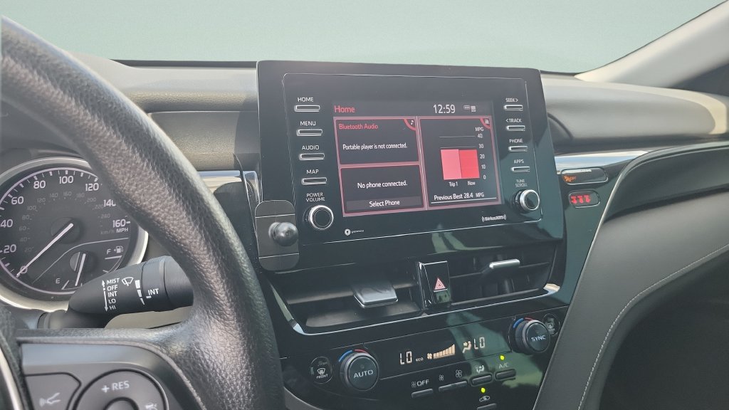 Used 2024 Toyota Camry LE FWD image 18