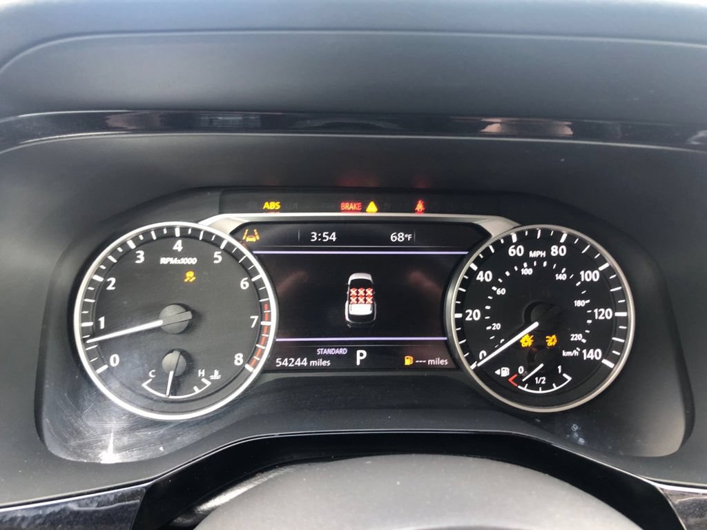 Used 2023 Nissan Pathfinder SL w/ Lighting Package (N92) FWD image 18