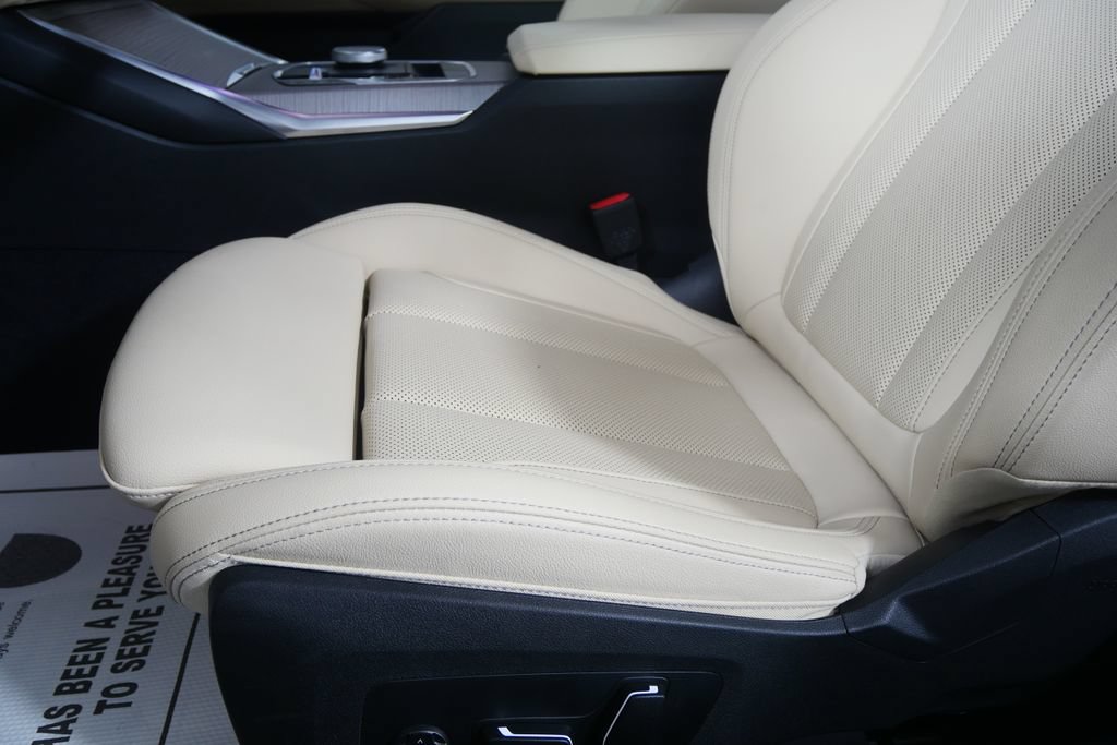 Used 2026 BMW 430i Convertible w/ Parking Assistance Package RWD image 10