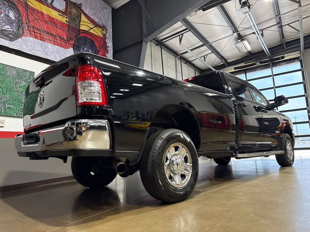 Used 2022 RAM 2500 Big Horn AWD/4WD image 40