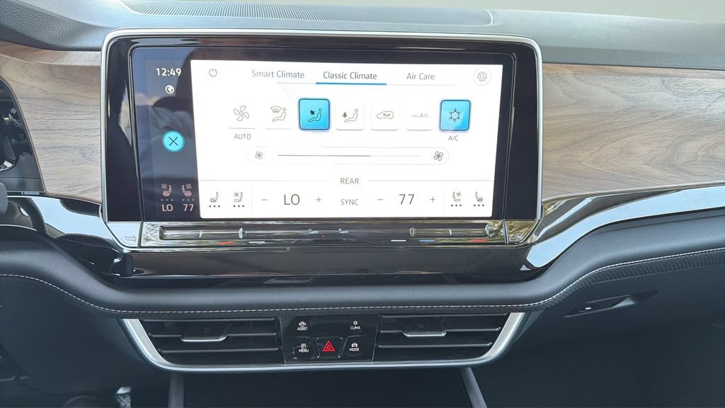 New 2026 Volkswagen Atlas SE FWD image 19