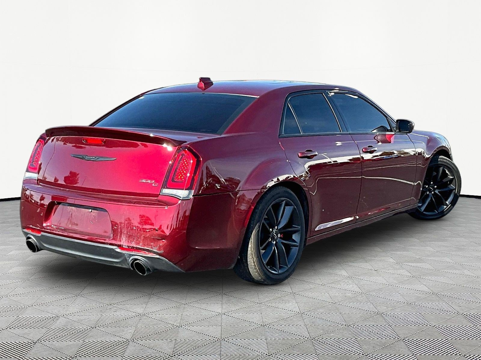 Used 2023 Chrysler 300 C RWD image 6