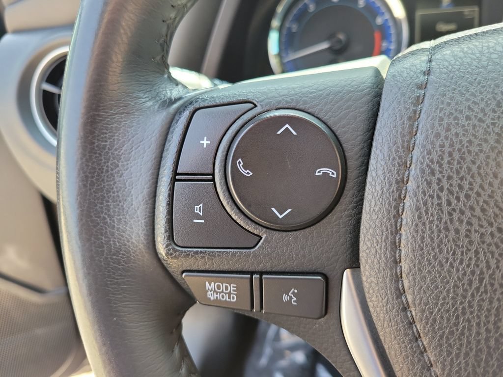 Used 2017 Toyota Corolla SE FWD image 20