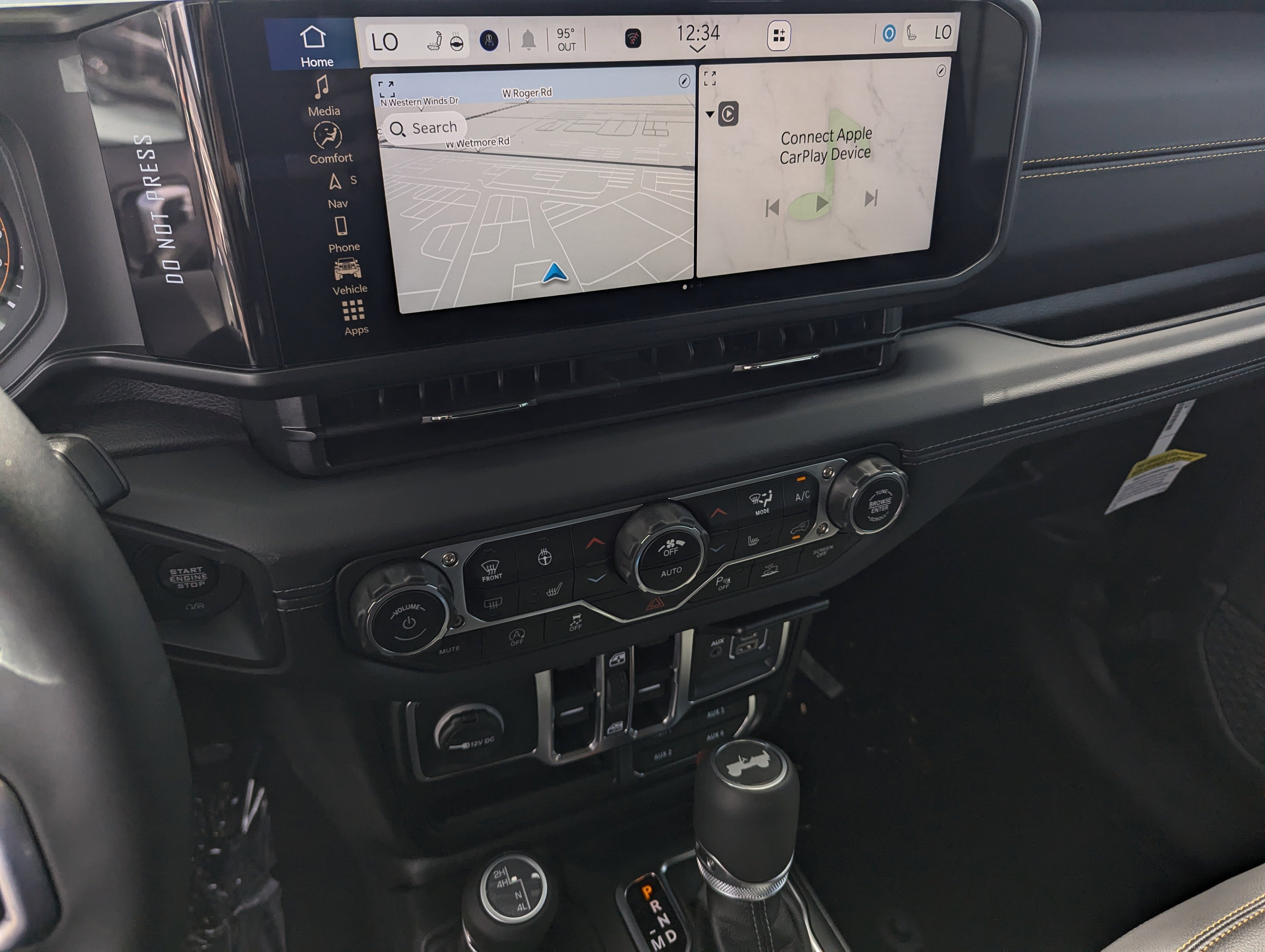 New 2025 Jeep Wrangler Sahara image 10