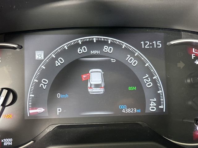 Used 2023 Toyota RAV4 XLE w/ Convenience Package image 18