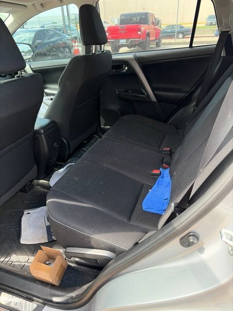 Used 2018 Toyota RAV4 Adventure AWD/4WD image 2