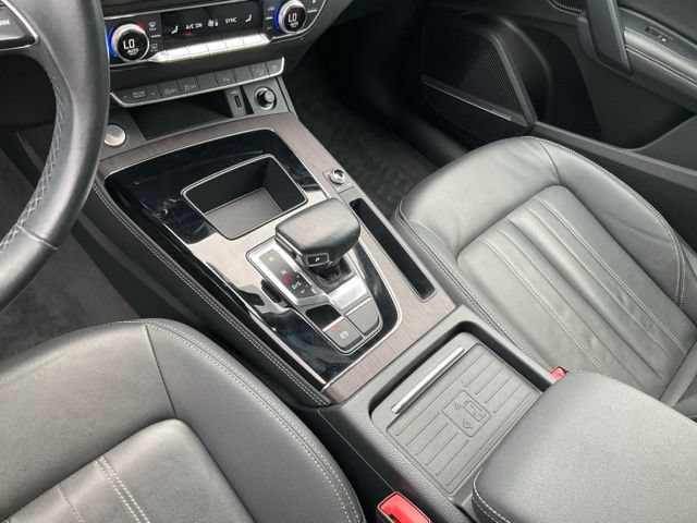 Used 2021 Audi Q5 2.0T Premium Plus w/ Premium Plus Package AWD/4WD image 17