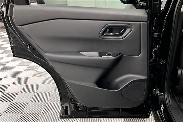New 2026 Nissan Rogue S image 27