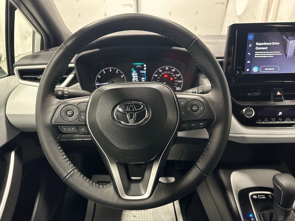Used 2025 Toyota Corolla SE image 18