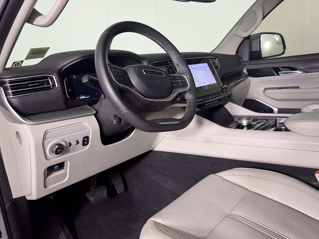 Used 2022 Jeep Wagoneer Series II w/ Premium Group I RWD image 12