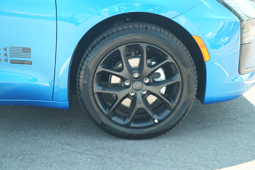 New 2027 Chrysler Pacifica Select FWD image 46