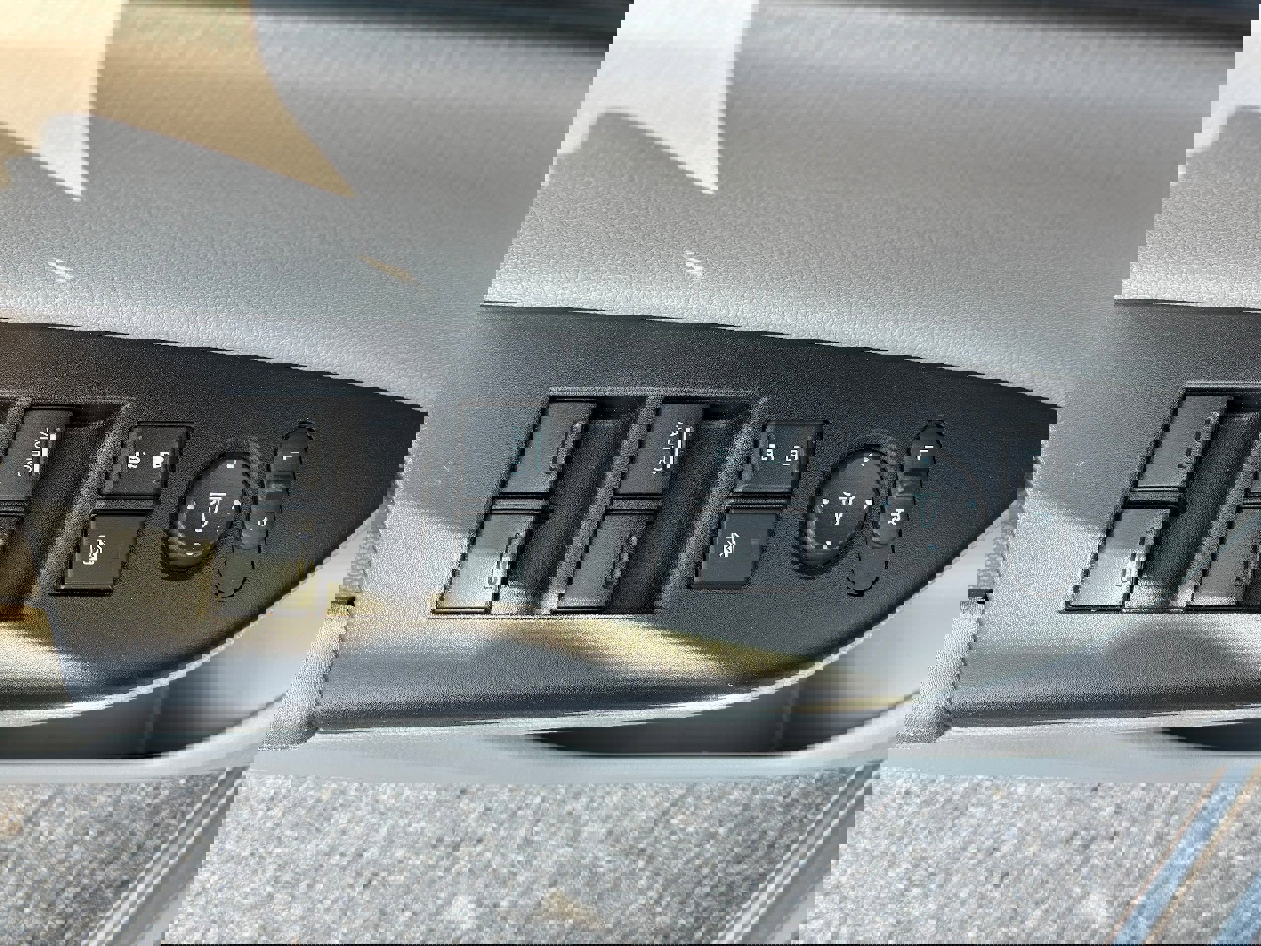 Used 2017 Honda Accord LX image 9