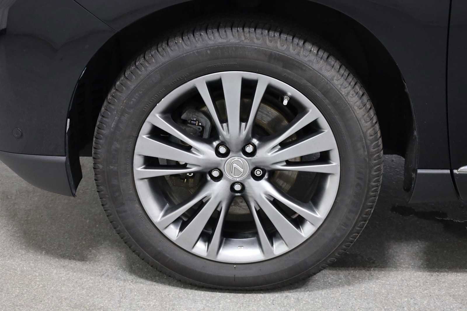 Used 2013 Lexus RX 450h AWD image 37