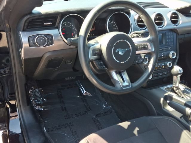 Used 2018 Ford Mustang GT w/ Black Accent Package RWD image 11