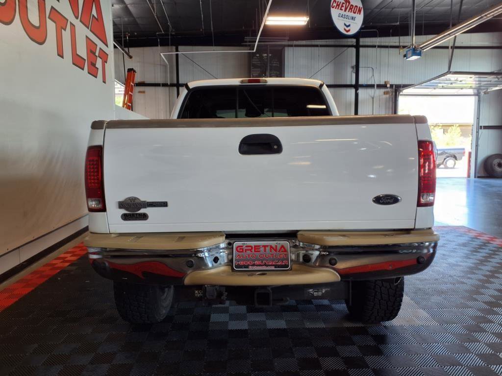 Used 2005 Ford F250 Lariat image 4