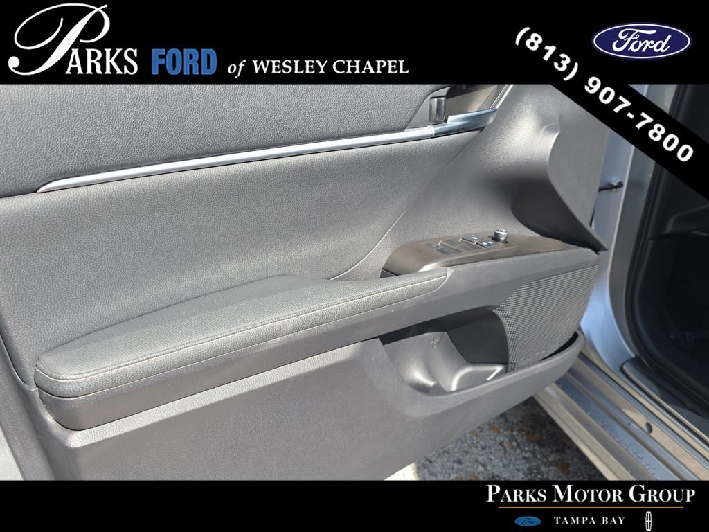 Used 2022 Toyota Camry XSE FWD image 15