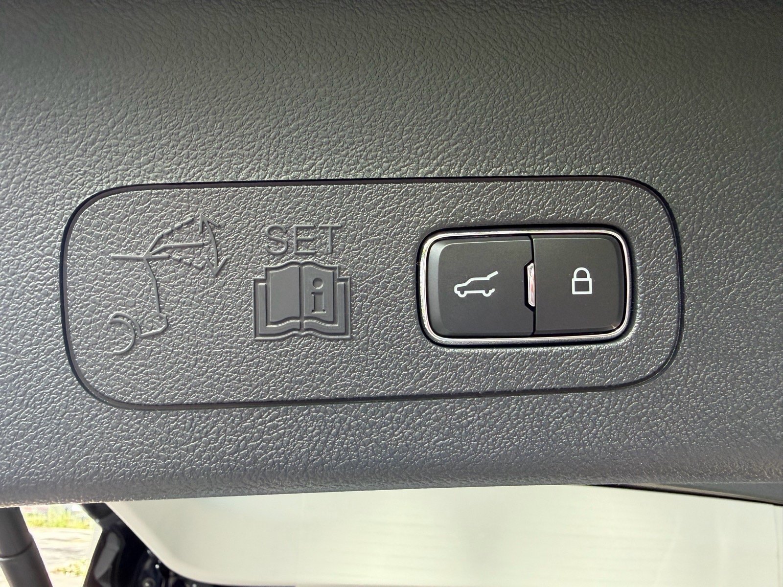 New 2026 Lincoln Aviator Reserve AWD/4WD image 18