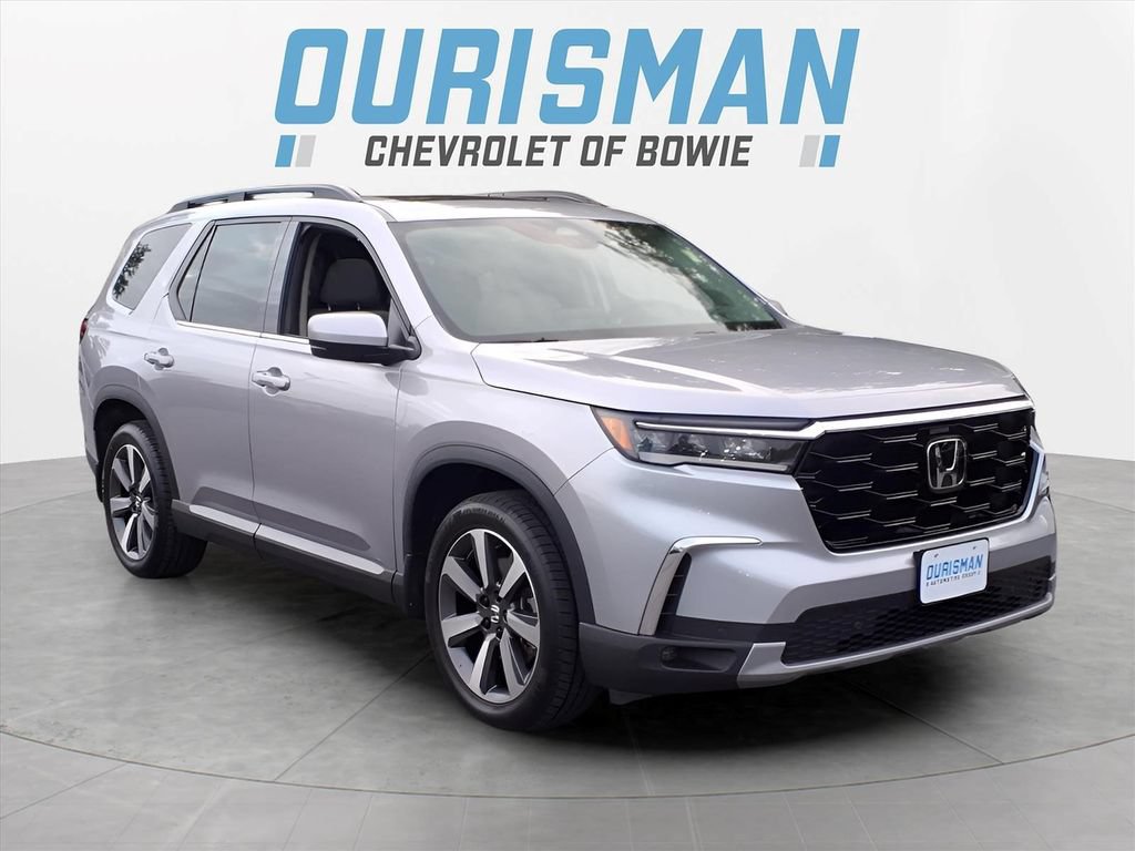 Used 2024 Honda Pilot Touring