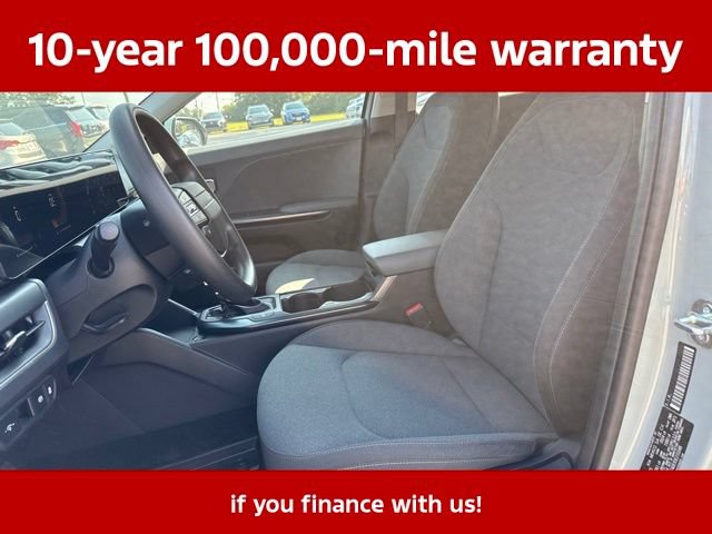 Used 2025 Kia K4 FWD image 27