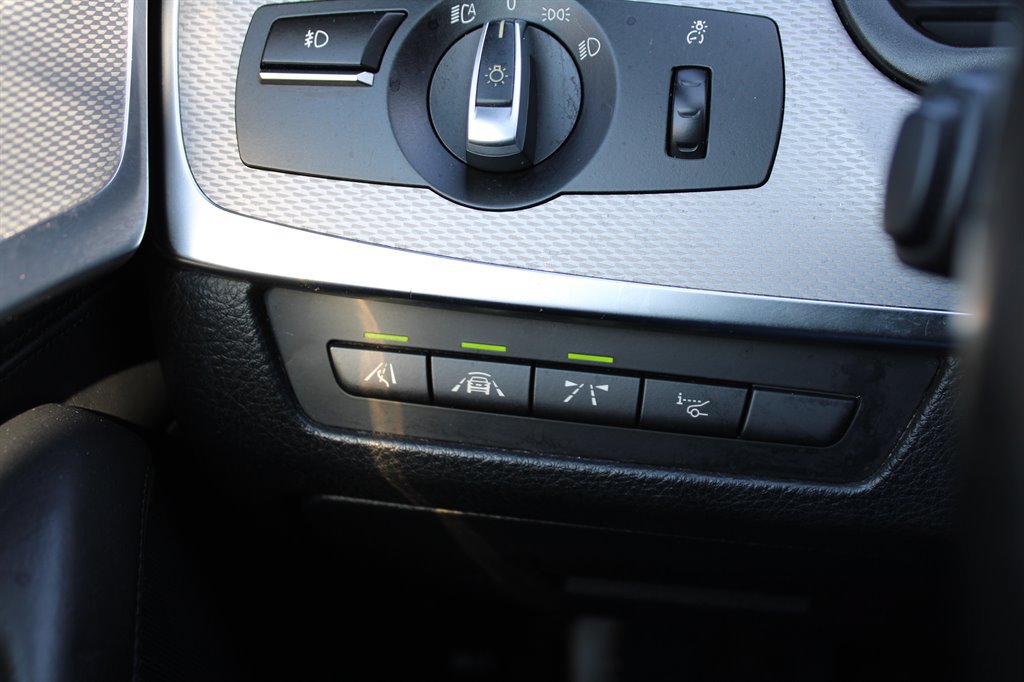 Used 2016 BMW 550i Sedan RWD image 23