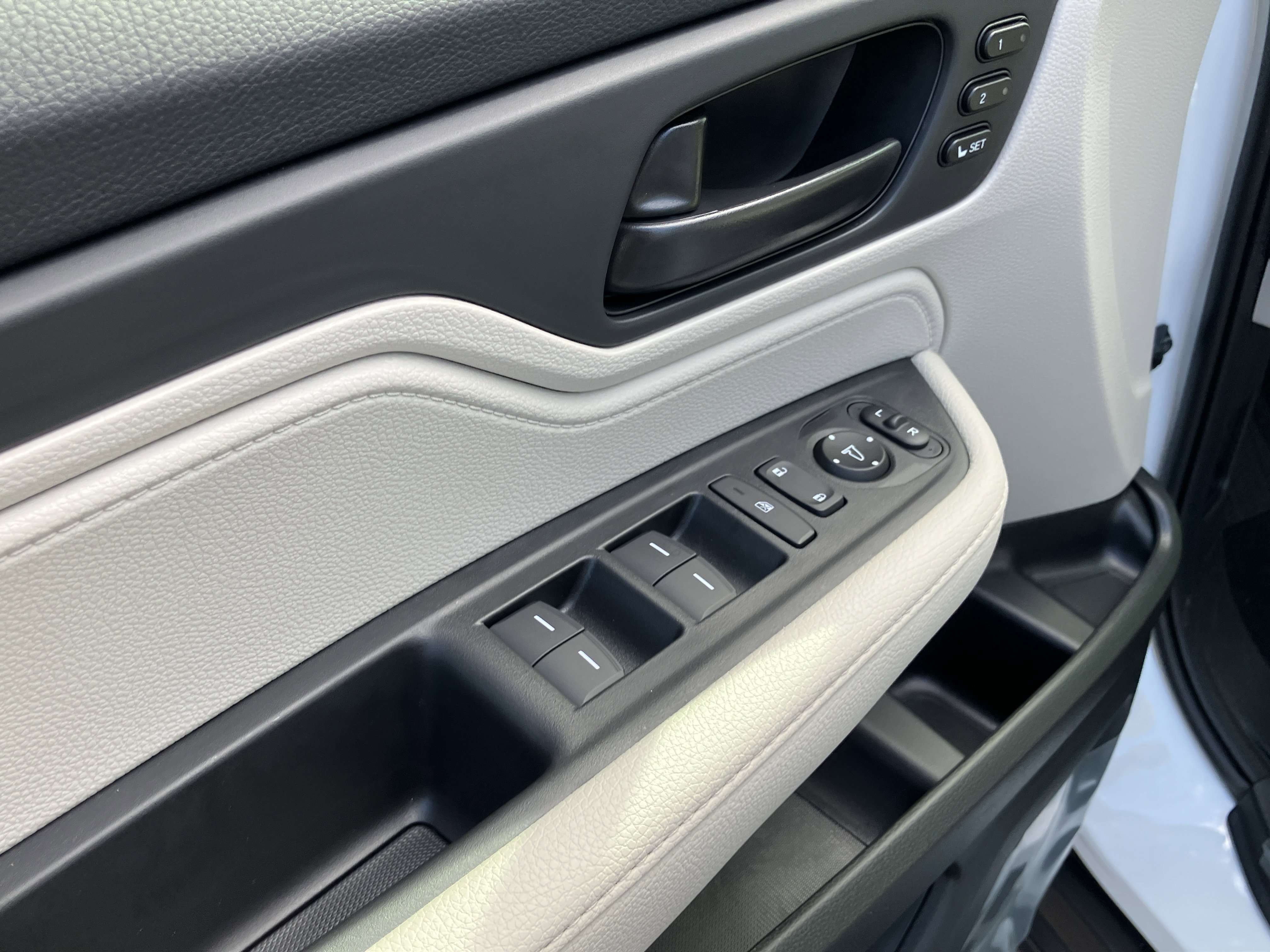 New 2026 Honda Odyssey EX-L image 14