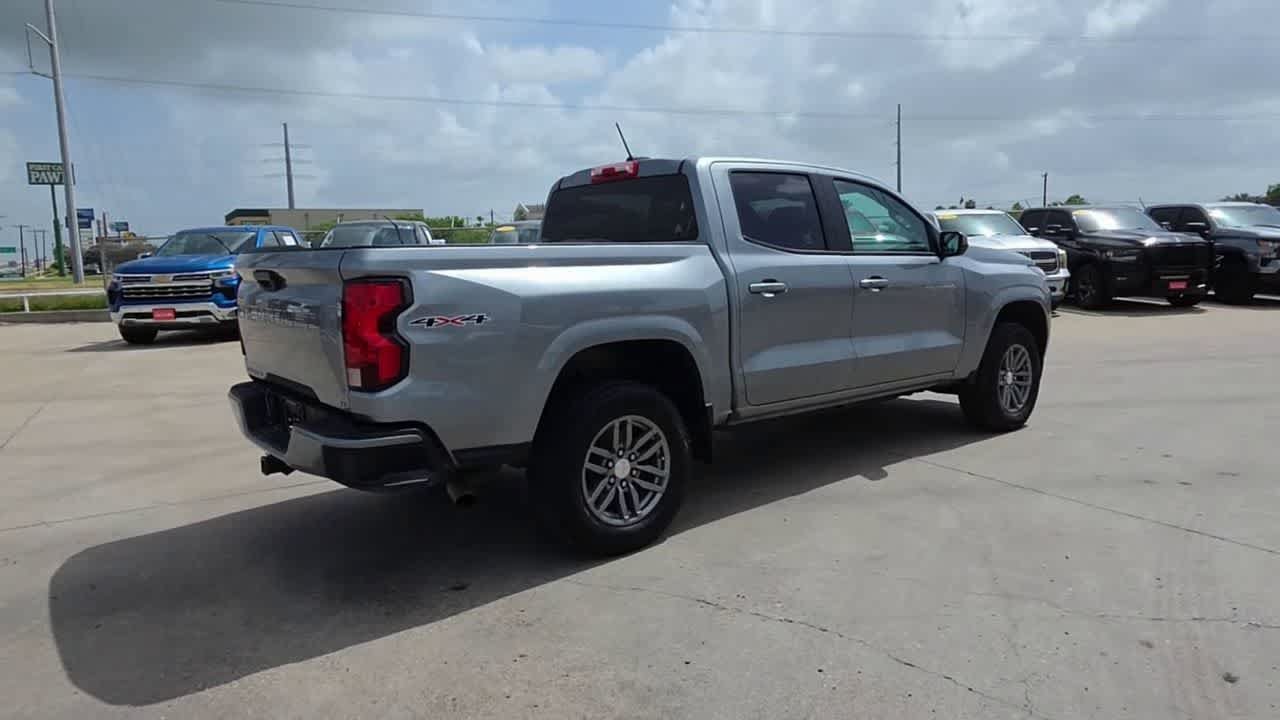 Used 2024 Chevrolet Colorado LT w/ Advanced Trailering Package AWD/4WD image 8