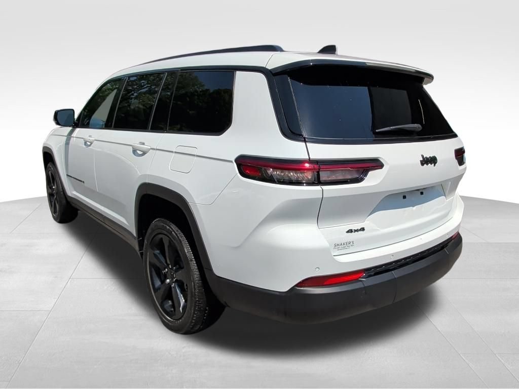 Used 2023 Jeep Grand Cherokee L Laredo AWD/4WD image 3
