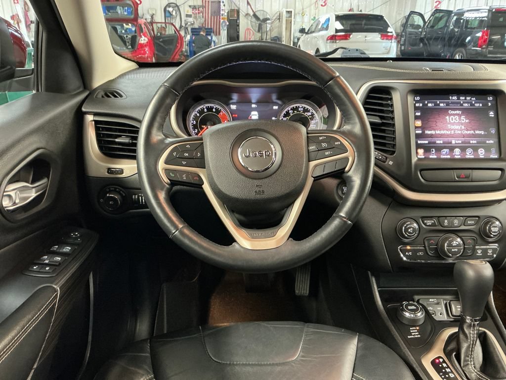 Used 2016 Jeep Cherokee High Altitude AWD/4WD image 17