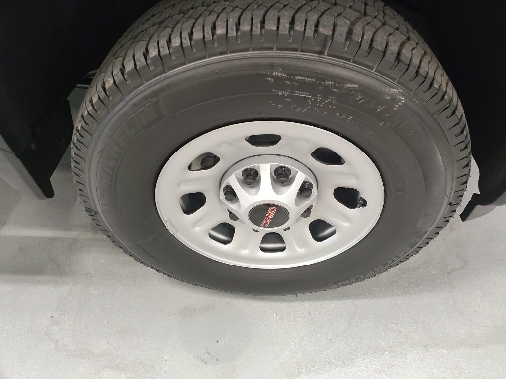 New 2025 GMC Sierra 2500 Pro w/ Convenience Package image 4